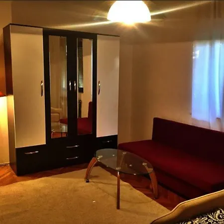 Apartman Peaceful Two Bedroom *