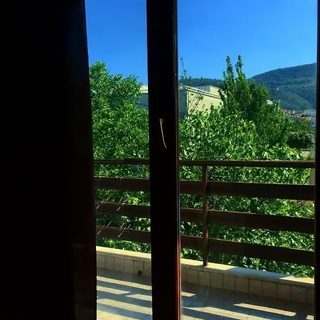 Peaceful Two Bedroom Apartman Mostar